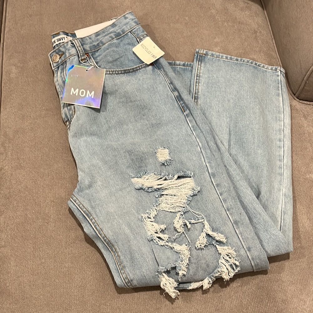 Nwt blue savvy Moms 90’s boyfriend destructed jeans